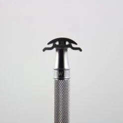 Edwin Jagger 3ONE6 Stainless Steel Knurled DE Safety Razor 16 Edwin Jagger 3ONE6 Stainless Steel Knurled DE Safety Razor -Shave Master Pro ss close up head mugshot k